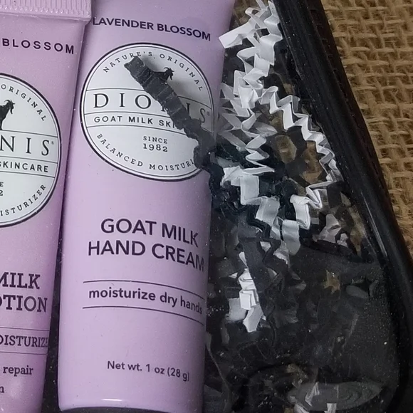 Dionis Goat Milk Gift Set - Picture 8 of 8